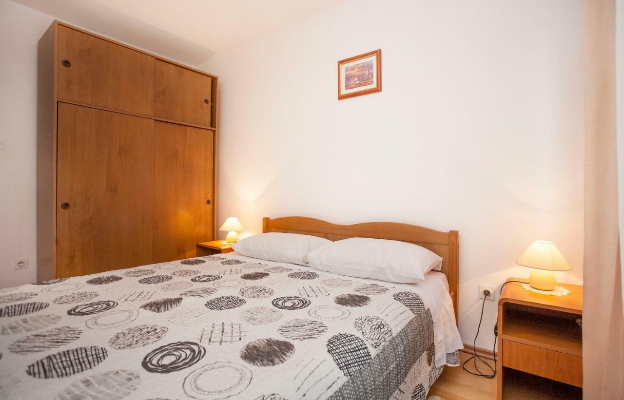 Apartment Regina Rovinj Exterior photo