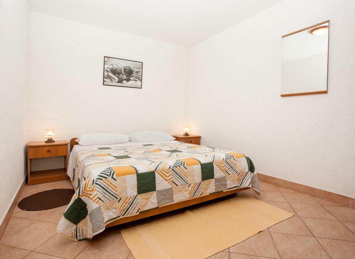 Apartment Regina Rovinj Exterior photo