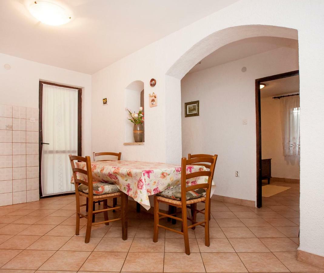 Apartment Regina Rovinj Exterior photo